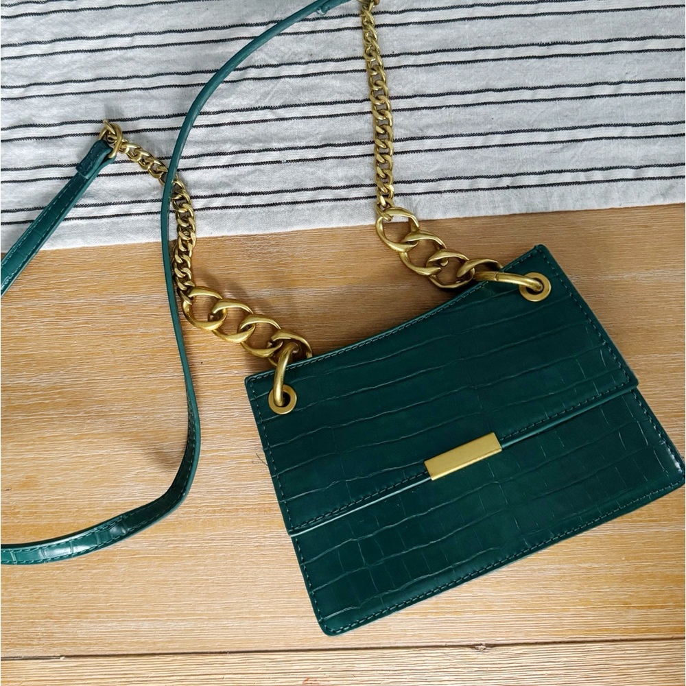 Hunter green snakeskin bag